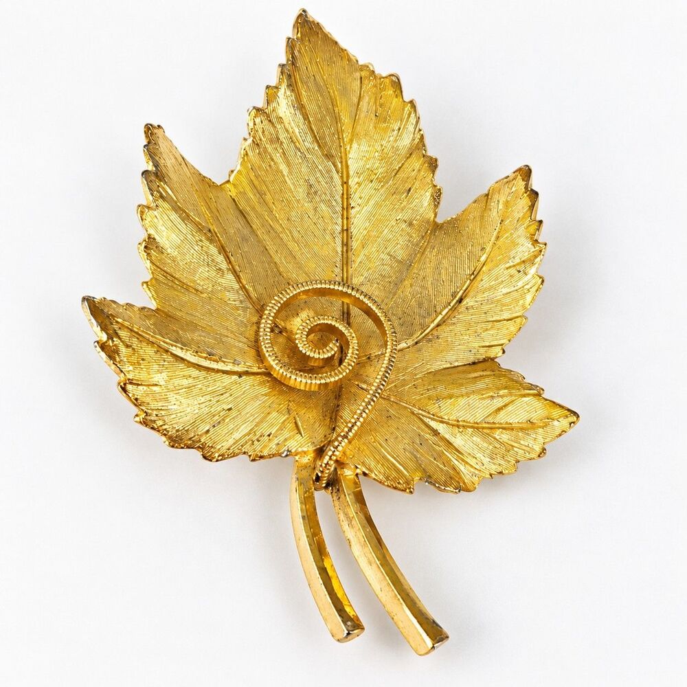 Vintage BSK Gold Tone Maple Leaf Brooch Pin Textured Mid Century Jewelry 1430